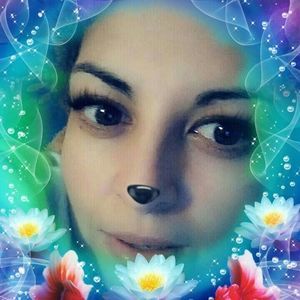 Meet your Posher, Rebeca